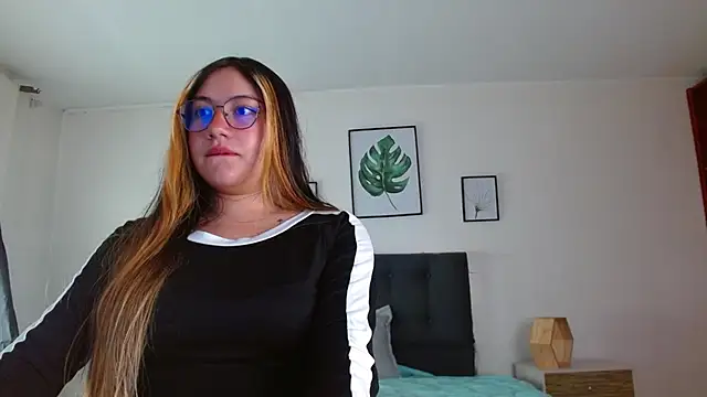 Snapshot of samanthachop chatting on 06/30/26, 01:34 samanthachop online show from 06/30/26, 01:34