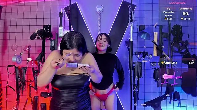 Tiffany Dulce BDSM online show from 03/05/26, 11:06