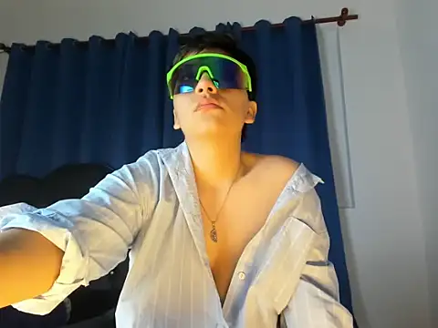 Taveko Soler online show from 04/06/26, 07:04
