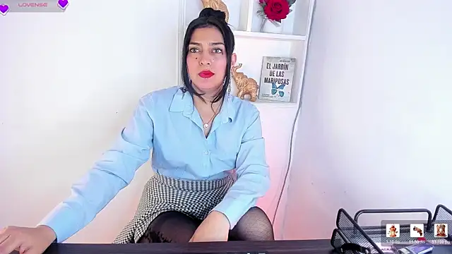 jaade doll online show from 04/10/26, 04:44