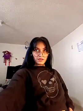 naomi unu online show from 03/06/26, 06:26