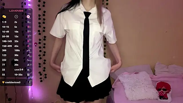 waumeoww online show from 04/14/26, 04:24