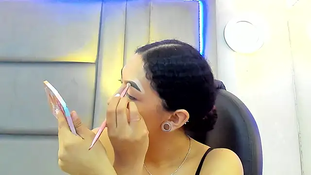 EllaEvanzz online show from 03/07/26, 02:47