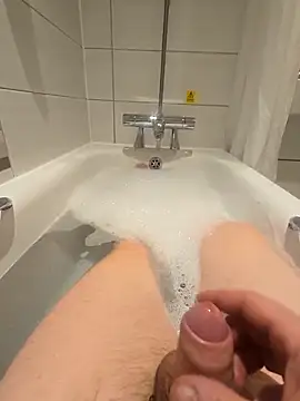 Snapshot of Johnwickers819 chatting on 03/03/26, 03:51 Johnwickers819 online show from 03/03/26, 03:51