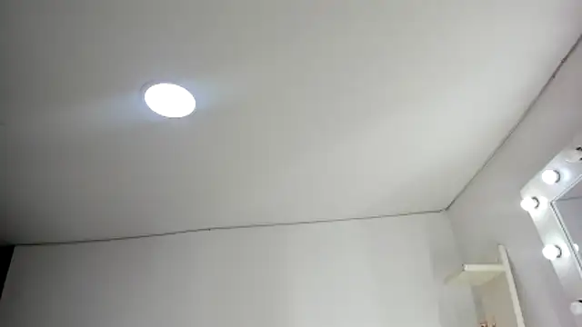 KoralCruz  online show from 04/13/26, 01:38