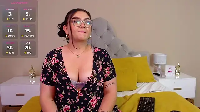 AlmaraRouge online show from 03/19/26, 08:57