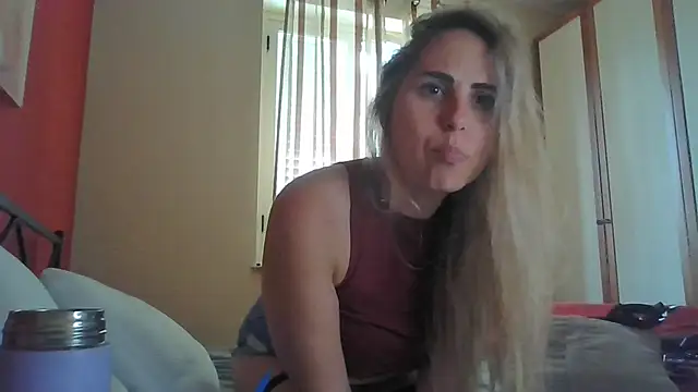 Emilyvuxa online show from 05/01/26, 10:42