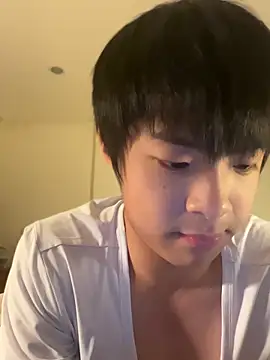 Snapshot of ovo0810 chatting on 05/09/26, 03:28 ovo0810 online show from 05/09/26, 03:28