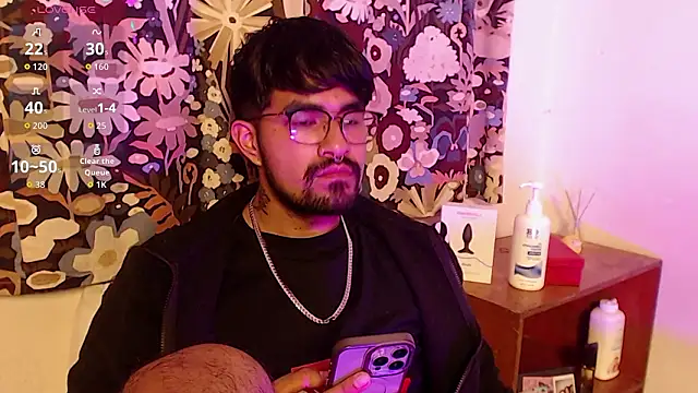 Snapshot of kcleiton chatting on 03/04/26, 05:35 kcleiton online show from 03/04/26, 05:35