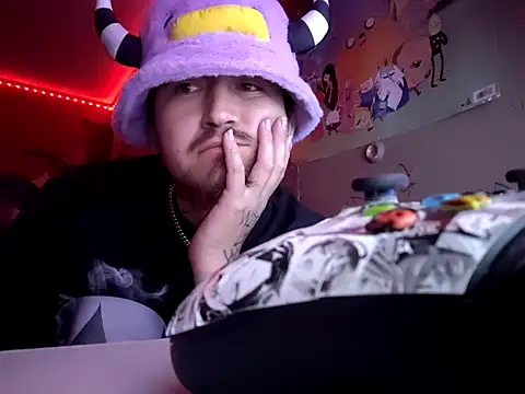 XSnowFlakeX15 online show from 05/05/26, 06:54