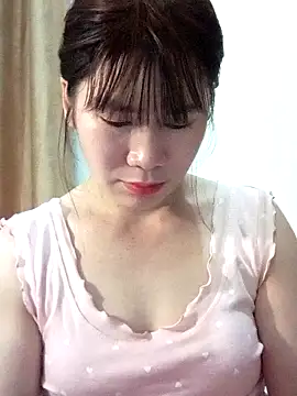 Bondgirl 9 online show from 04/13/26, 09:42