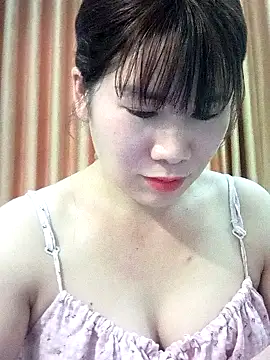 Snapshot of Bondgirl_9 chatting on 05/12/26, 07:38 Bondgirl 9 online show from 05/12/26, 07:38
