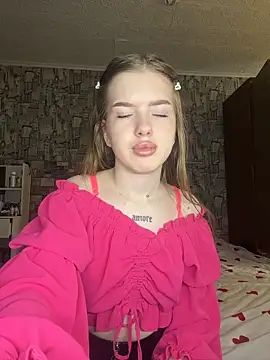 KayShaw online show from 03/25/26, 03:56