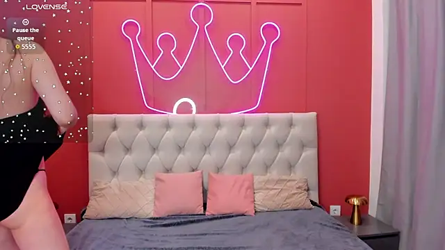 AgnesBeautiful online show from 04/17/26, 08:39