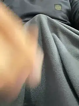 Snapshot of mmonnsterr chatting on 03/03/26, 10:32 mmonnsterr online show from 03/03/26, 10:32