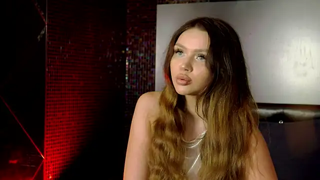 Snapshot of MelanieSutton chatting on 07/27/26, 03:13 MelanieSutton online show from 07/27/26, 03:13