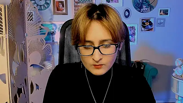 LixeLuna online show from 05/08/26, 06:19