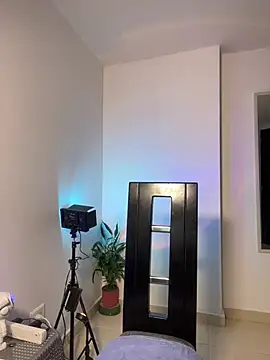 zhara 1198 online show from 04/15/26, 12:34