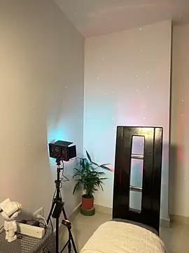 zhara 1198 online show from 04/22/26, 12:28