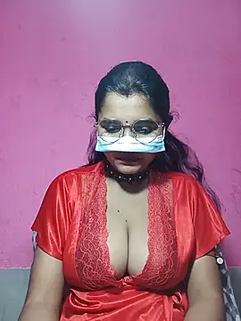 Snapshot of Sexy_Sonniyaa chatting on 06/19/26, 07:06 Sexy Sonniyaa online show from 06/19/26, 07:06