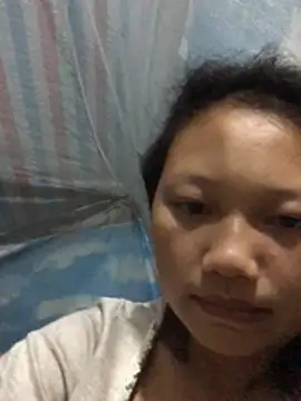 TieuVy99 online show from 04/18/26, 02:21