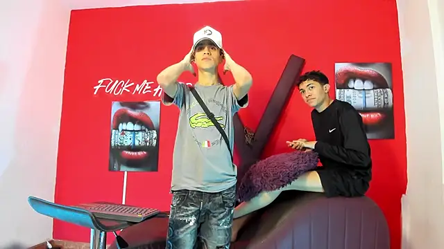 SKYN MAN online show from 03/31/26, 07:20