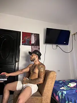 Kenny romano online show from 04/01/26, 04:26