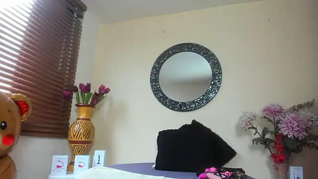 Maye Milf  online show from 04/07/26, 01:00