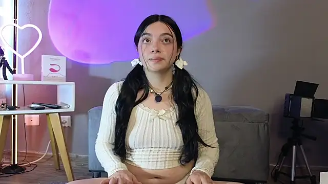 Im Elaris online show from 03/14/26, 04:12