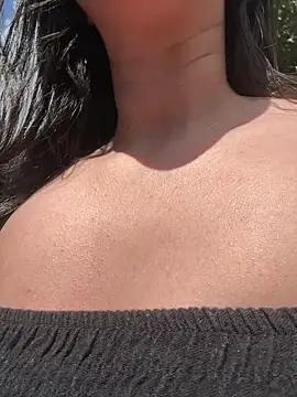 Geovana blan online show from 04/02/26, 04:15