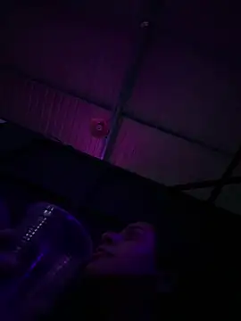 Geovana blan online show from 04/11/26, 03:22