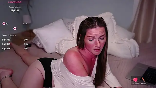 WickedWifeXO online show from 06/08/26, 01:28