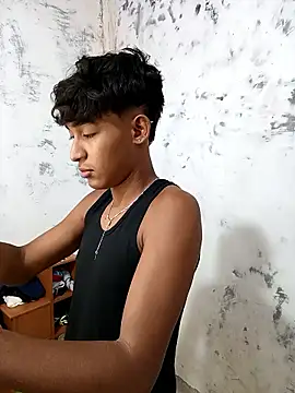 Snapshot of Tuchinogamez chatting on 03/03/26, 08:37 Tuchinogamez online show from 03/03/26, 08:37