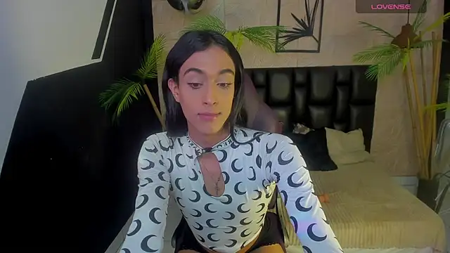 Epril Zoyert online show from 03/26/26, 07:52