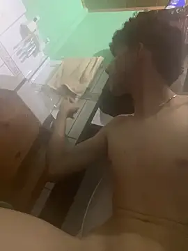 6dilax9 online show from 04/15/26, 10:32