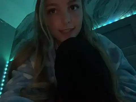 LusciousLailax online show from 04/02/26, 09:23