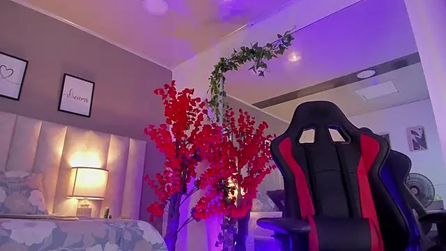 Kiara Kismet  online show from 03/04/26, 07:53