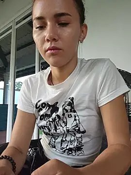 Isabella Stark online show from 03/26/26, 11:27