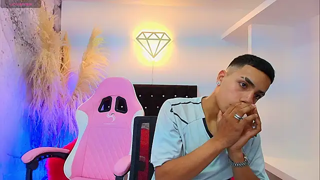 Ariatna Andy online show from 03/28/26, 08:41