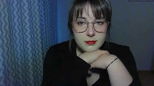 Snapshot of ClaraHard chatting on 05/18/26, 06:03 ClaraHard online show from 05/18/26, 06:03