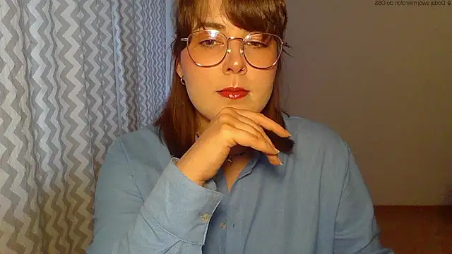 Snapshot of ClaraHard chatting on 05/27/26, 05:32 ClaraHard online show from 05/27/26, 05:32