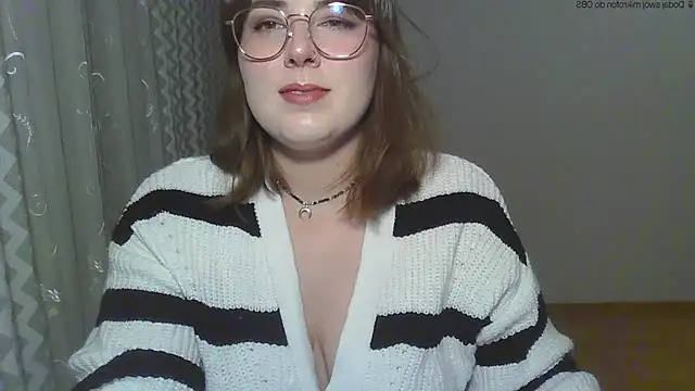 Snapshot of ClaraHard chatting on 06/02/26, 07:49 ClaraHard online show from 06/02/26, 07:49