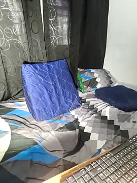 gomitaboy1 online show from 04/13/26, 07:08