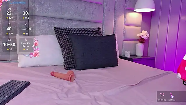 PaulaVegaa online show from 04/10/26, 03:06