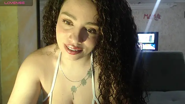Snapshot of melany_montenegro chatting on 06/04/26, 09:15 melany montenegro online show from 06/04/26, 09:15