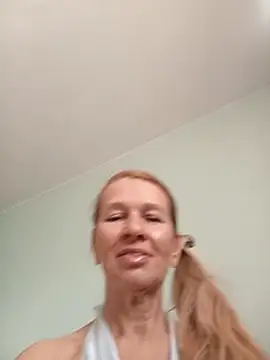 ViktoriaSexi1 online show from 03/21/26, 08:08