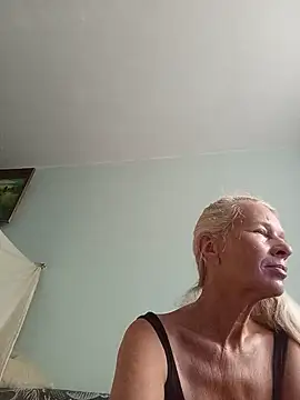 ViktoriaSexi1 online show from 07/04/26, 05:35