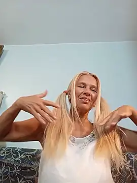 ViktoriaSexi1 online show from 07/11/26, 06:43