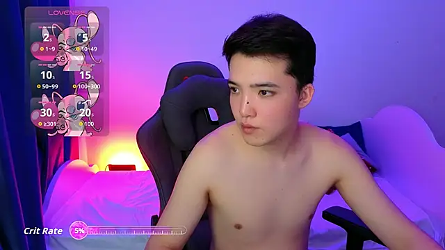 NudGlow online show from 04/11/26, 04:44