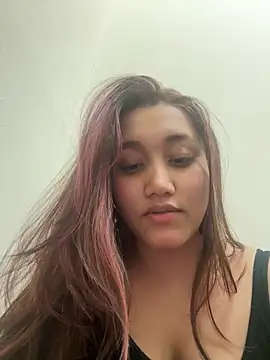 Snapshot of Sanya_Mondal chatting on 03/04/26, 12:55 Sanya Mondal online show from 03/04/26, 12:55